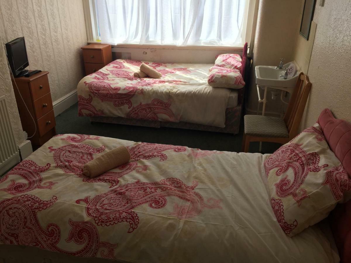 Hotel The Midway à Blackpool Extérieur photo